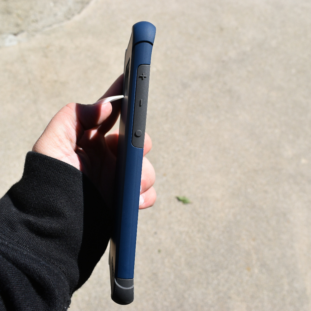 Phone case - Picture 4 of 7